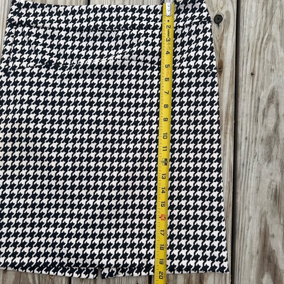 Michael Kors Ladies Houndstooth Black And Pink w/Slit Pencil Skirt Sz 4 Zipper - Picture 4 of 8